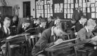 ecole Nos chères têtes blondes sont parfois sordides.