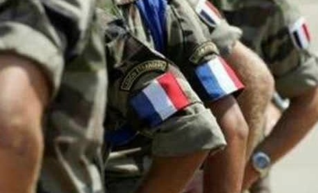 Allégeance aux armes&nbsp;?
