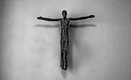 Le crucifix aux orties