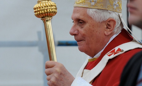 Benoit XVI, pape complice ?