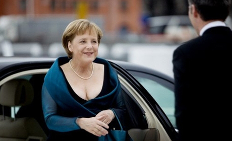 Merkel, notre maîtresse à tous !