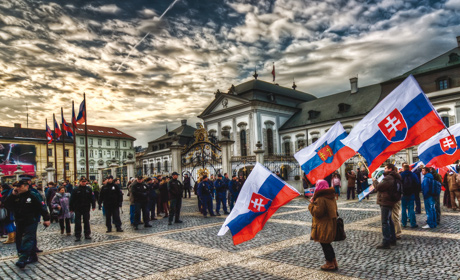 manifestation devant la présidence slovaque, au palais Grassalkovich de bratislava