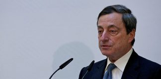 Mario Draghi dirige la BCE pour sauver l'euro