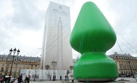 Plug anal de la Place Vendôme : est-il indigne de ne pas s’indigner?