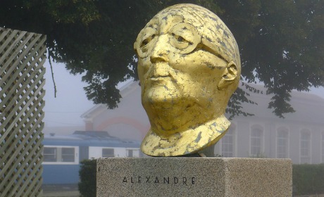 alexandre vialatte statue