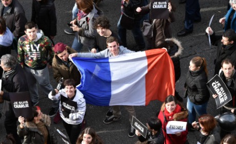 Barbarie à Paris : Quelques images qui font chaud au cœur