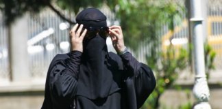 niqab islam marseille