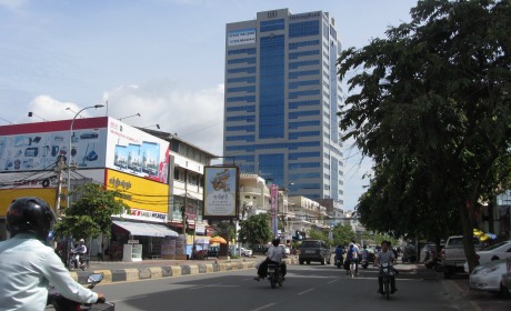 Phnom Penh, ville phénix