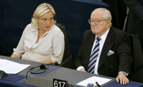 Le Pen, une famille en toc