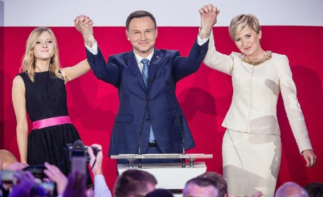 Pologne: Duda veut «reconstruire la communauté nationale»