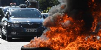 Uber taxis Cazeneuve