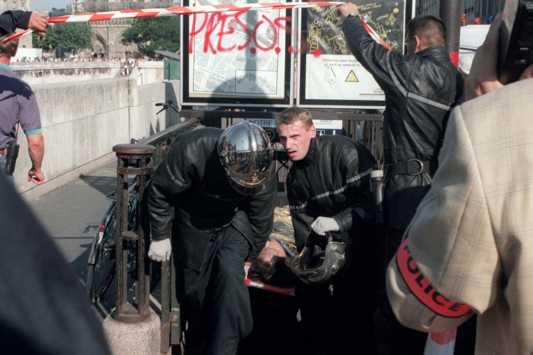 attentat-saint-michel-1995 attentat RER Saint-Michel 1995