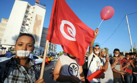 Nobel de la paix: le comité récompense le modèle tunisien