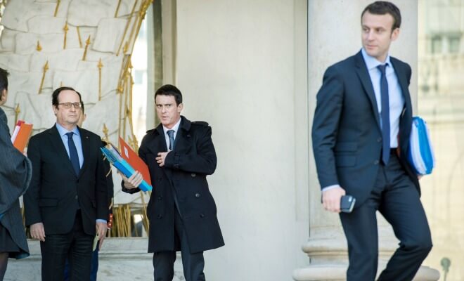 Macron et Hollande: un pas de deux contre Valls?