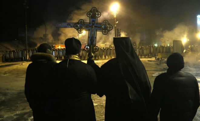 Ukraine: derrière la guerre des Eglises orthodoxes