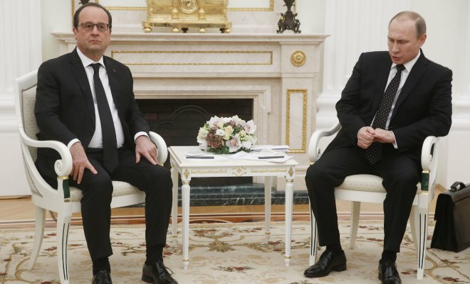Hollande déboussolé face à Poutine