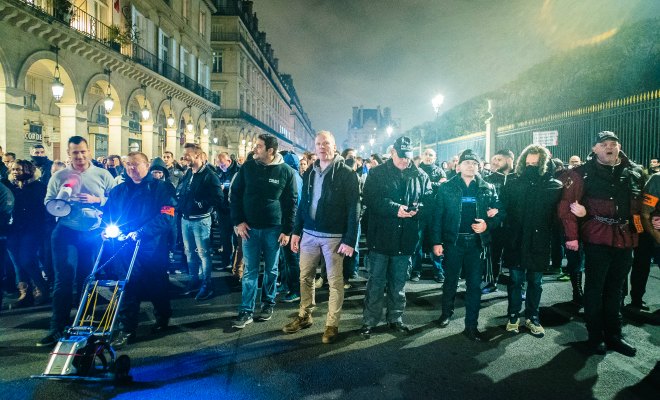 Non-assistance à police en danger