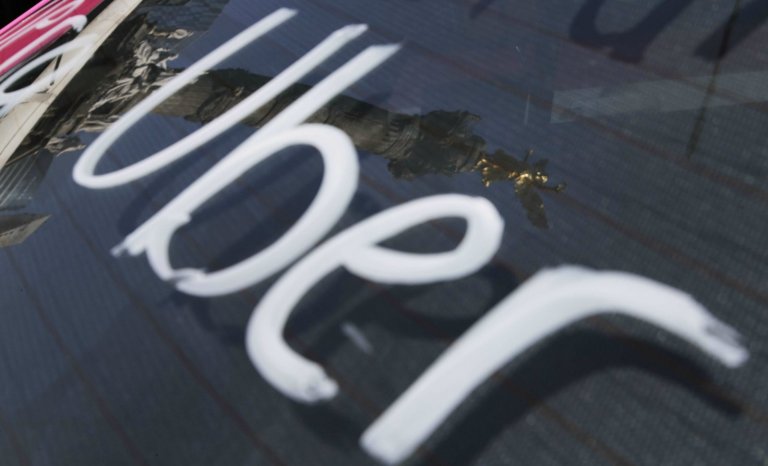 Les chauffeurs Uber se révoltent… contre Uber