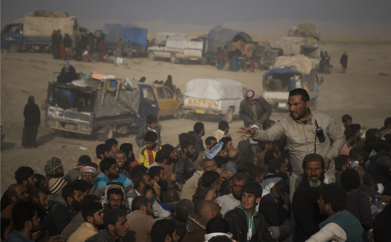 Il faut aider les victimes des guerres chez elles