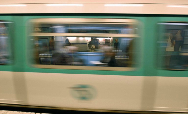 Non-dits dans le métro