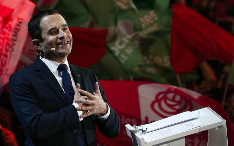 Pour Benoît Hamon, le voile et la minijupe c’est pareil!