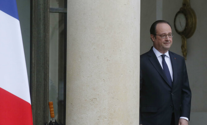 Hollande appelle à s’unir contre extrémistes et… souverainistes!