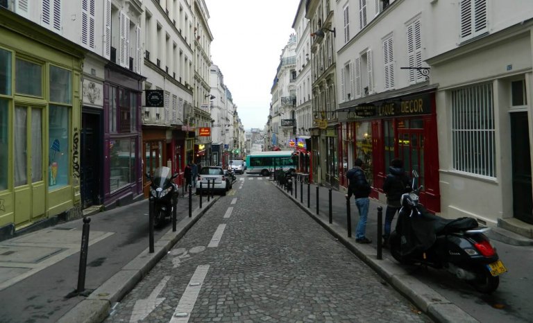C’est rue des Martyrs que bat le cœur de la France