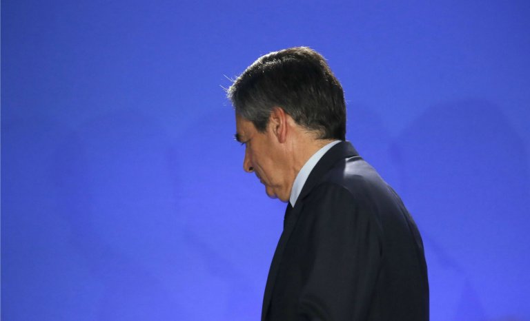 Affaire Fillon: une bronca contre un candidat, plus jamais ça!