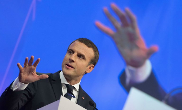 Macron en marche vers le déclin social