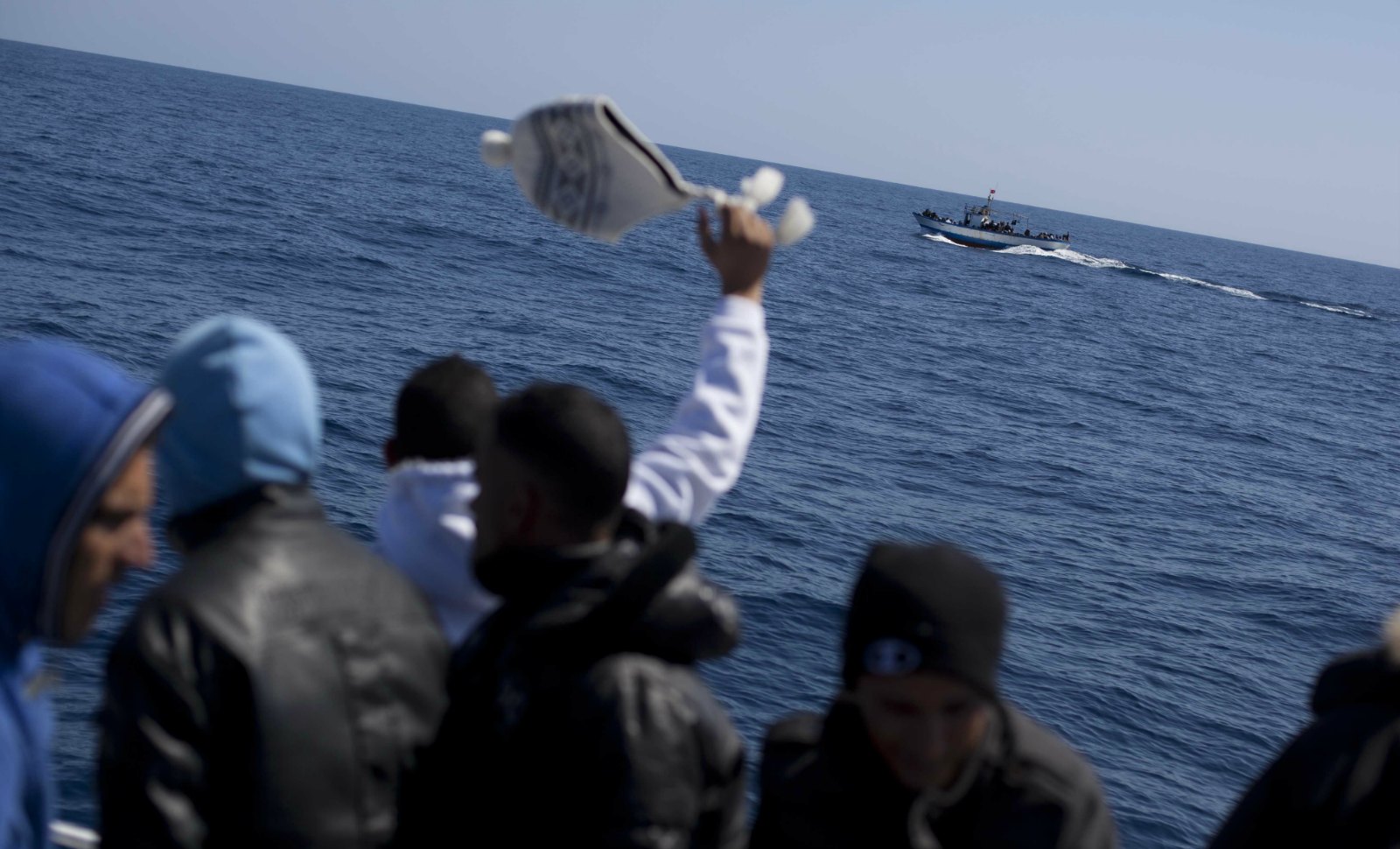 Identitaires vs pêcheurs tunisiens: bataille navale en Méditerranée