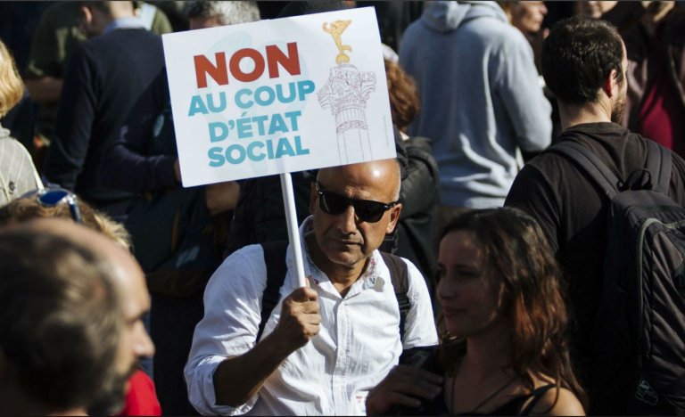 Non Monsieur Mélenchon, Macron n’a pas commis de “coup d’Etat social”