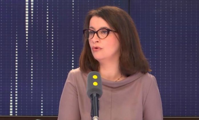 cecile-duflot-aphatie-franceinfo-retrait