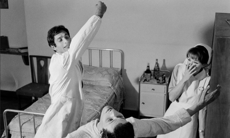 Roman-photo: à « Nous Deux », Marseille!