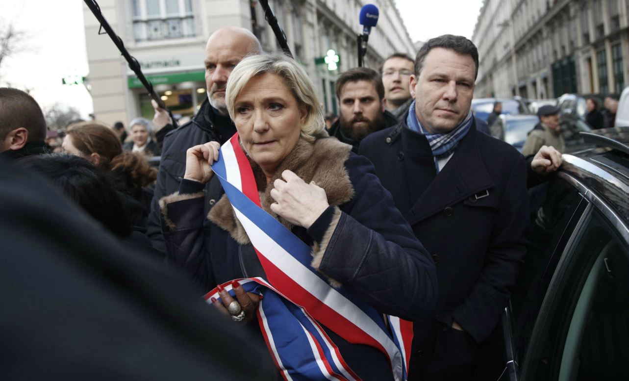 Mélenchon et Le Pen expulsés: not in my name!