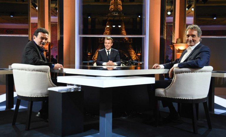 Macron, Bourdin, Plenel: le petit théâtre de bavards