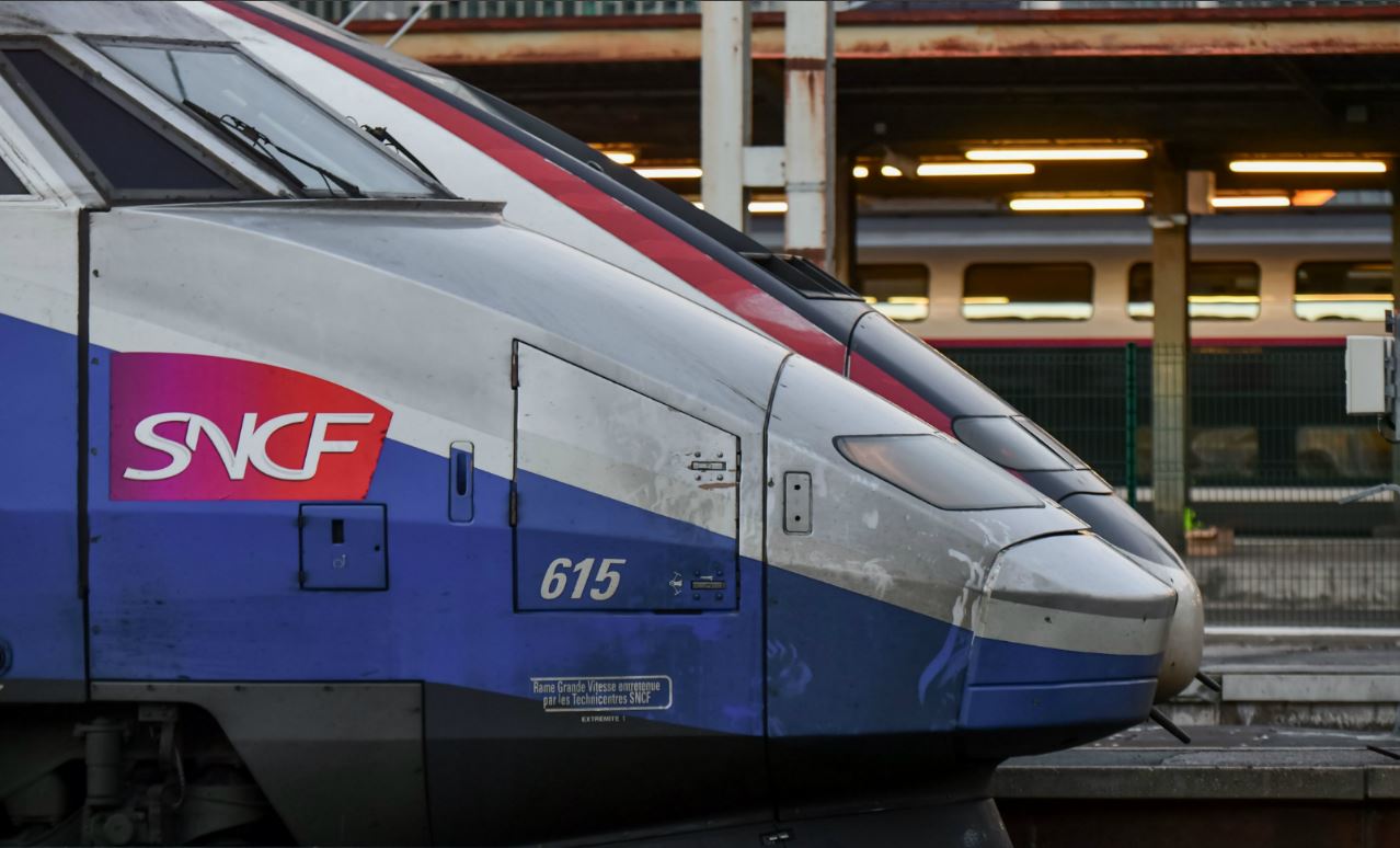 SNCF: avec les cheminots, pour le service public!