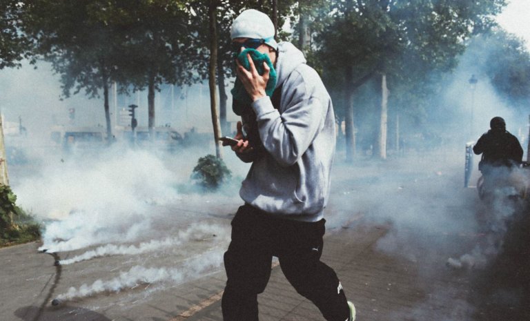 Écoute-moi bien, petit con de casseur privilégié