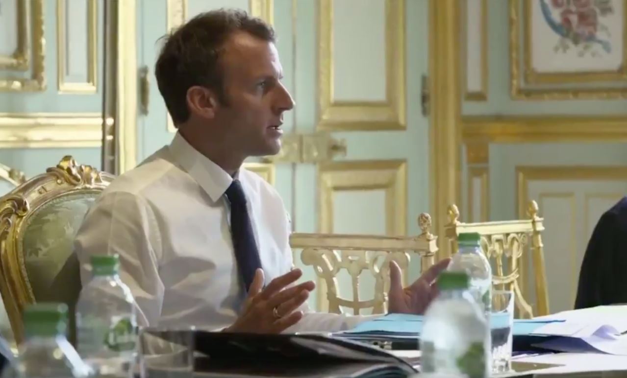 Macron, la politique des petites phrases