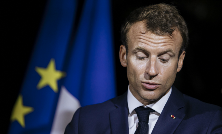 Emmanuel Macron est-il encore le président de la République?