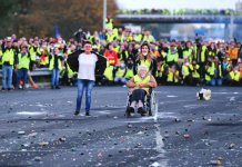 gilets jaunes fn ruffin impots
