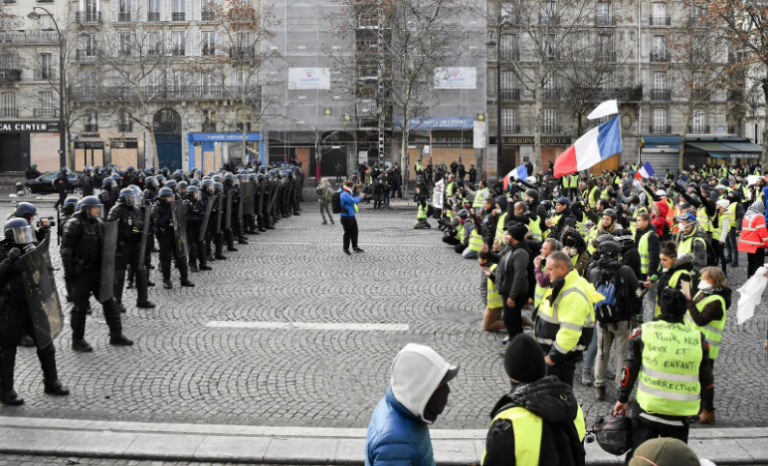 Paris et le geyser français: mon week-end entre deux barricades