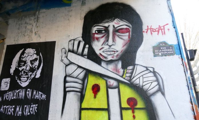 gilets-jaunes-violences-policieres-macron