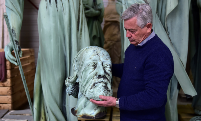 Notre-Dame: « Ce serait un crime d’effacer l’immense apport de Viollet-le-Duc »