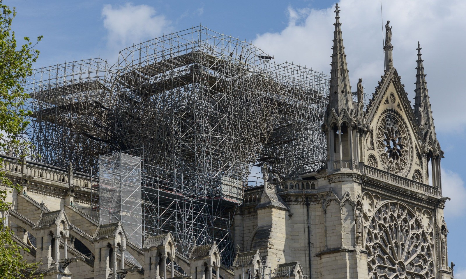 Flèche de Notre-Dame: l’idée d’un « geste architectural contemporain » pas écartée