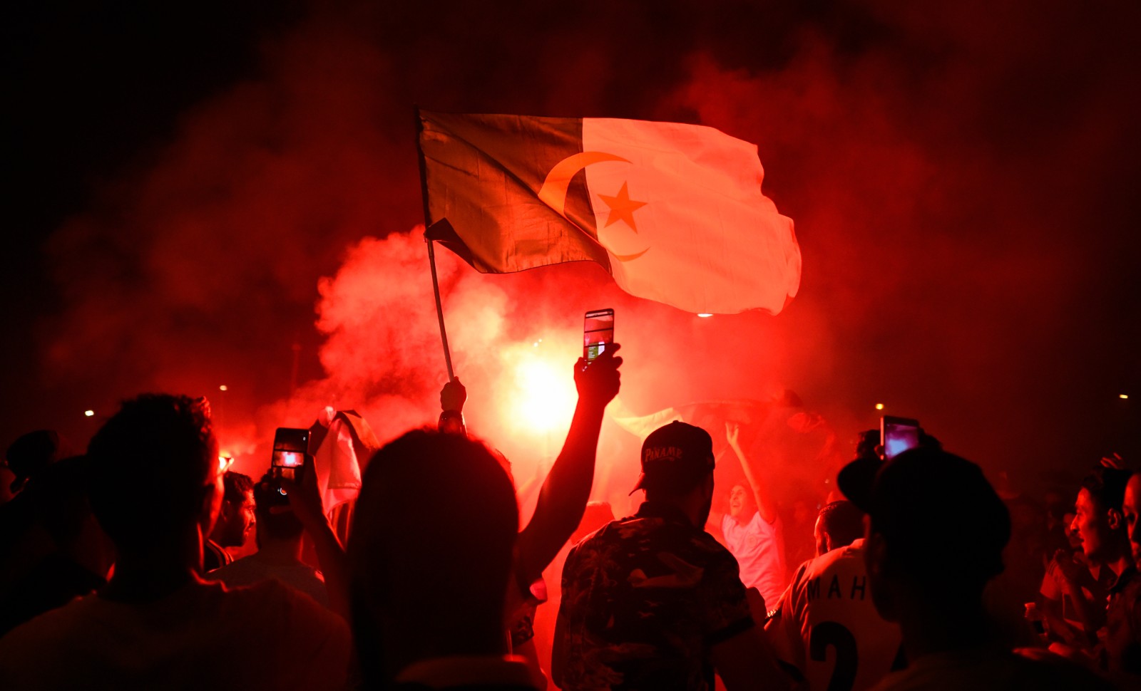 Ecoute-moi bien, toi le « supporter » algérien…