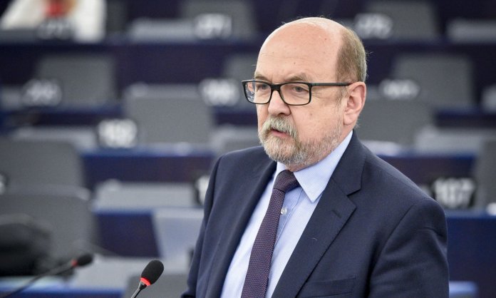 ryszard-legutko-demon-democracy-totalitarian-temptations-in-free-societies