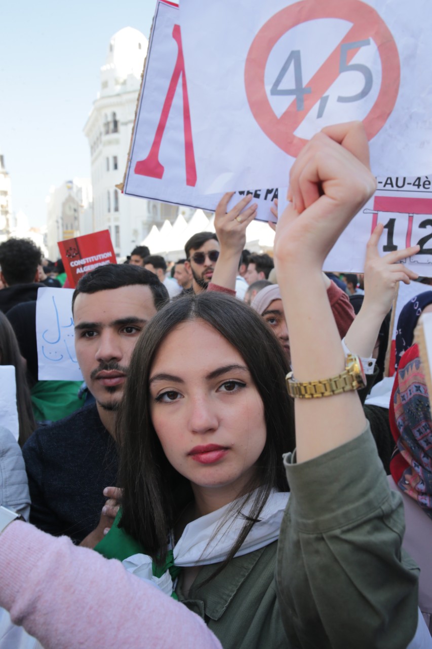 Alger, au lendemain du renoncement d'Abdelaziz Bouteflika à briguer un cinquième mandat, 12 mars 2019