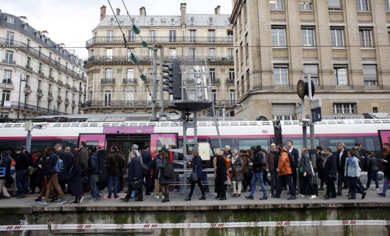 SNCF: 35 euros d’amende sur le quai pour avoir… vapoté!