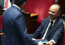 Traiter la question migratoire ne suffira pas, il faut mettre fin à la société des identités