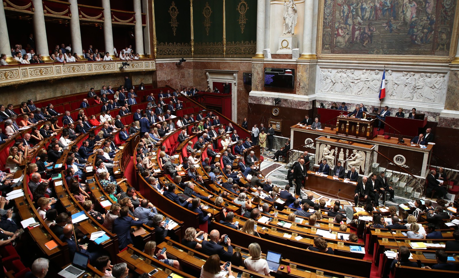 En votant la PMA pour toutes, la France perd sa vocation universaliste